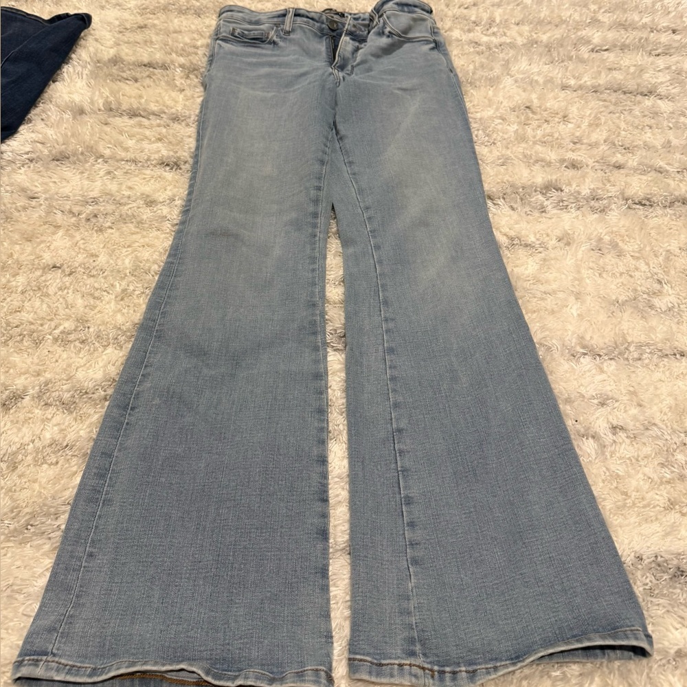 Kut from Kloth Classic Blue Flared Women's Jeans